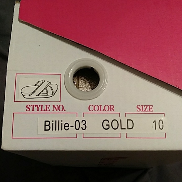 Sandals - Picture 2 of 3